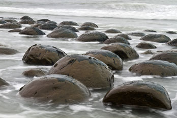 Bowling ball rocks on Bowling Ball Beach, Mendocino County, CA